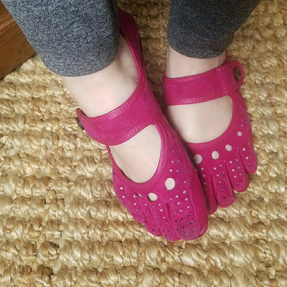 Vibram FiveFinger 7.5 Leather Yoga Barefoot